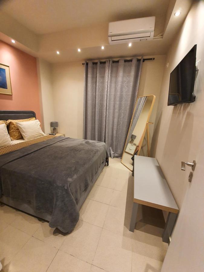 Lukas-2 B/R Luxurious Flat With Veranda Apartamento Atenas Exterior foto