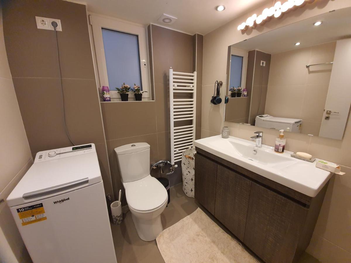 Lukas-2 B/R Luxurious Flat With Veranda Apartamento Atenas Exterior foto